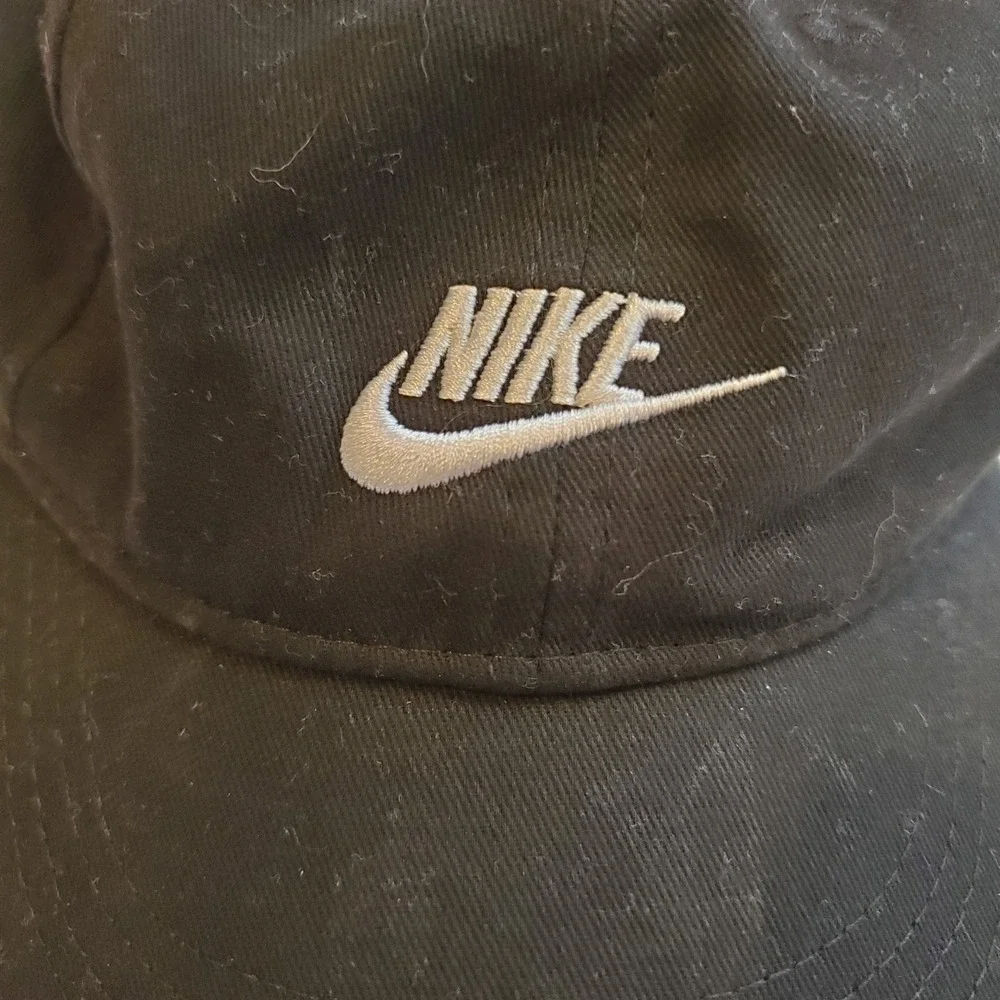 Nike Swoosh Black Embroidered‎ Logo Adjustable Strapback Hat Cap Toddler